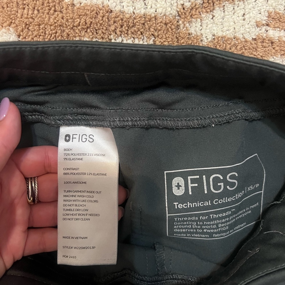 Figs High Waisted Yola™ Skinny Scrub Pants 2.0 (Bonsai) XS - Picture 4 of 4